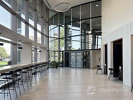 Regus | Keystone Crossing