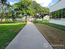 Regus | Arlington - S Bowen Rd