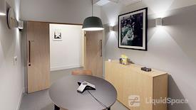 FORA | Lloyds Avenue 