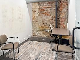 HQ | PA, Philadelphia - Snyder Avenue