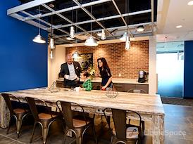 Regus | Raintree Corporate Center