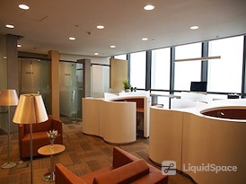 Regus | Chongqing, HNA Poly Plaza