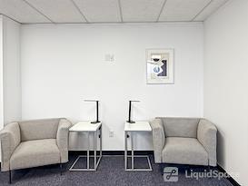 Regus | IA, West Des Moines - One Corporate Place