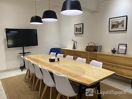 The Hive Lai Chi Kok