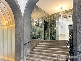 Signature | Belgrade, Svetog Save