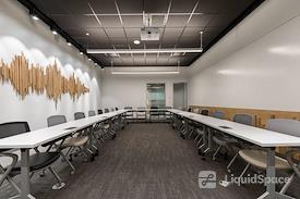 Roam Buckhead - Peachtree