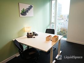 Regus | Bucharest, Charles de Gaulle Plaza