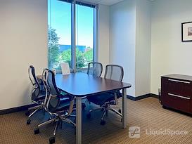 Regus | Perimeter Woods