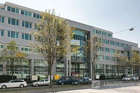 HQ - Stuttgart, HQ Offisto