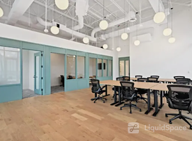 Common Desk - City Place