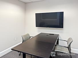 Regus | NH, Bedford - South River Rd