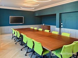 Signature | ZURICH, Signature Bahnhofplatz