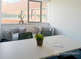 Regus | BUDAPEST, Ujbuda Allee Corner