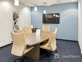 HQ | MI, Novi - Grand River Ave