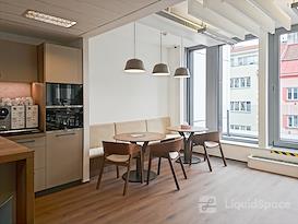 Signature | Prague, OFFY