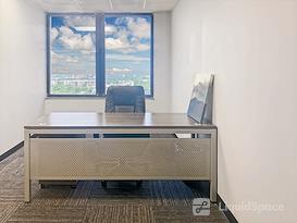 Regus | NC, Winston-Salem - W Third St