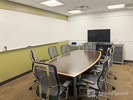 Regus | 600 Third Avenue