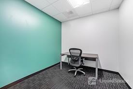 Regus || Lankershim Plaza