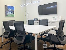 Regus | Burleson - E Renfro St