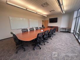 Dwell Coworking Oak Hill