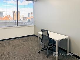 HQ | MI, Detroit - Jefferson Ave