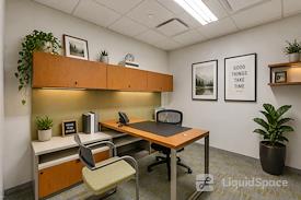 Carr Workplaces - Aon Center