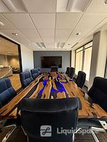 Spoke Coworking Tower Suites #1700