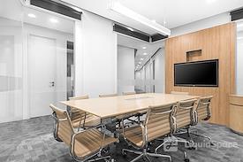 Regus | Shanghai, Zhabei Centro