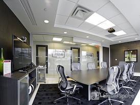 Regus | Ormsby III Forest Green