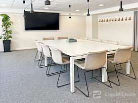 SPACES | Athens, Europa Plaza