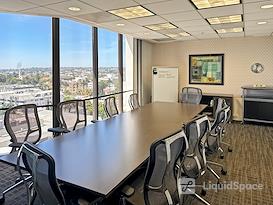 Regus | CA, Beverly Hills - 8383 Wilshire