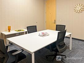 HQ | MI, East Lansing - Grand River