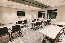 4 & Co Coworking Spaces - Land O' Lakes