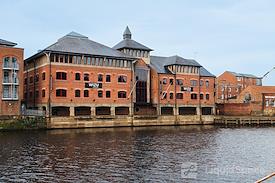 Wizu Workspace | Portland House