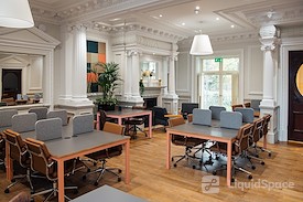 Wizu Workspace | Royal House