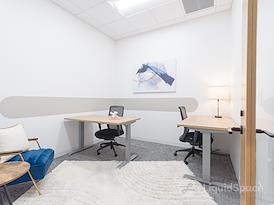 HQ | IL, Grayslake - N Atkinson Rd