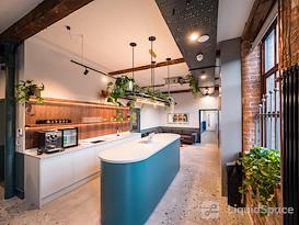 Colony | Flint Glass Works