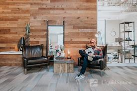 Common Desk - Anderson Lane