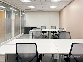 Regus || 111 Congress