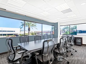 Regus | Camelback Square