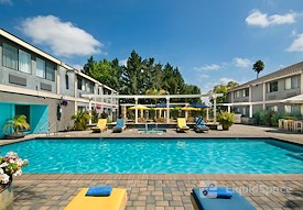 Maple Tree Inn
