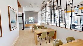Apt CoWork at Cottonwood Highland