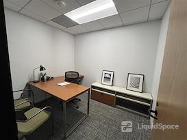 Carr Workplaces - Embarcadero Center