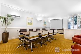 Regus | Paris, Signature, Georges V Bassano