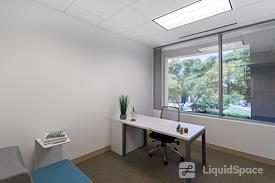 Regus | Sunroad Corporate Center