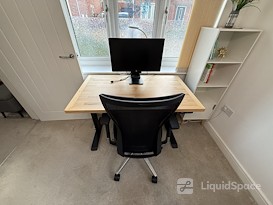 Exec Meeting Room / Hybrid Office / Co Working Space
