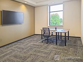 Regus || WI, Eau Claire - Oakwood Mall Dr