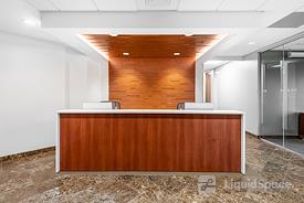 Regus || Denver Place