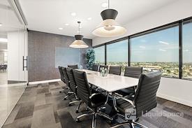 (HBP) Huntington Beach Plaza