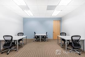 Regus || Warner Center